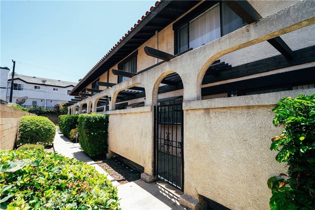 Gardena, CA 90247,1438 W 146th ST #6