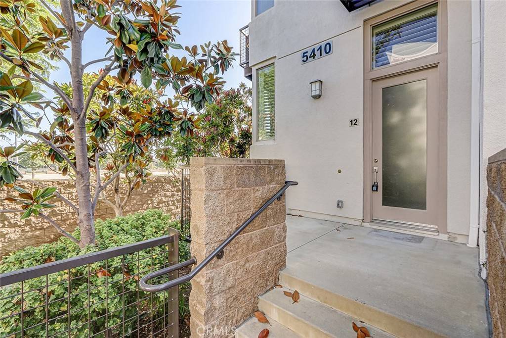 Hawthorne, CA 90250,5410 W 149th PL #12