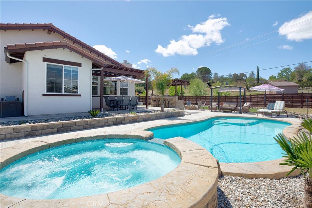 Atascadero, CA 93422,12955 Viejo Camino