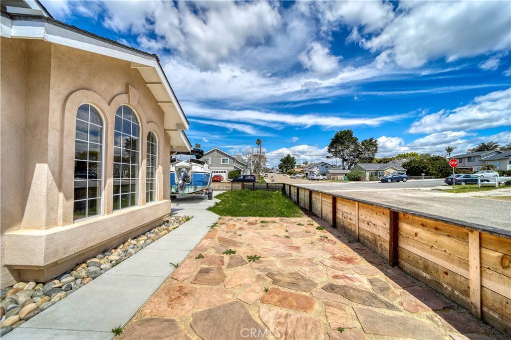 Grover Beach, CA 93433,884 Seabright Avenue