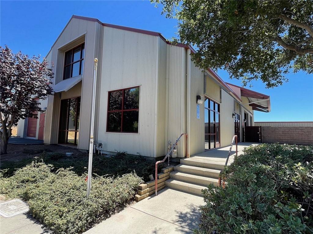 San Luis Obispo, CA 93401,695 Clarion CT