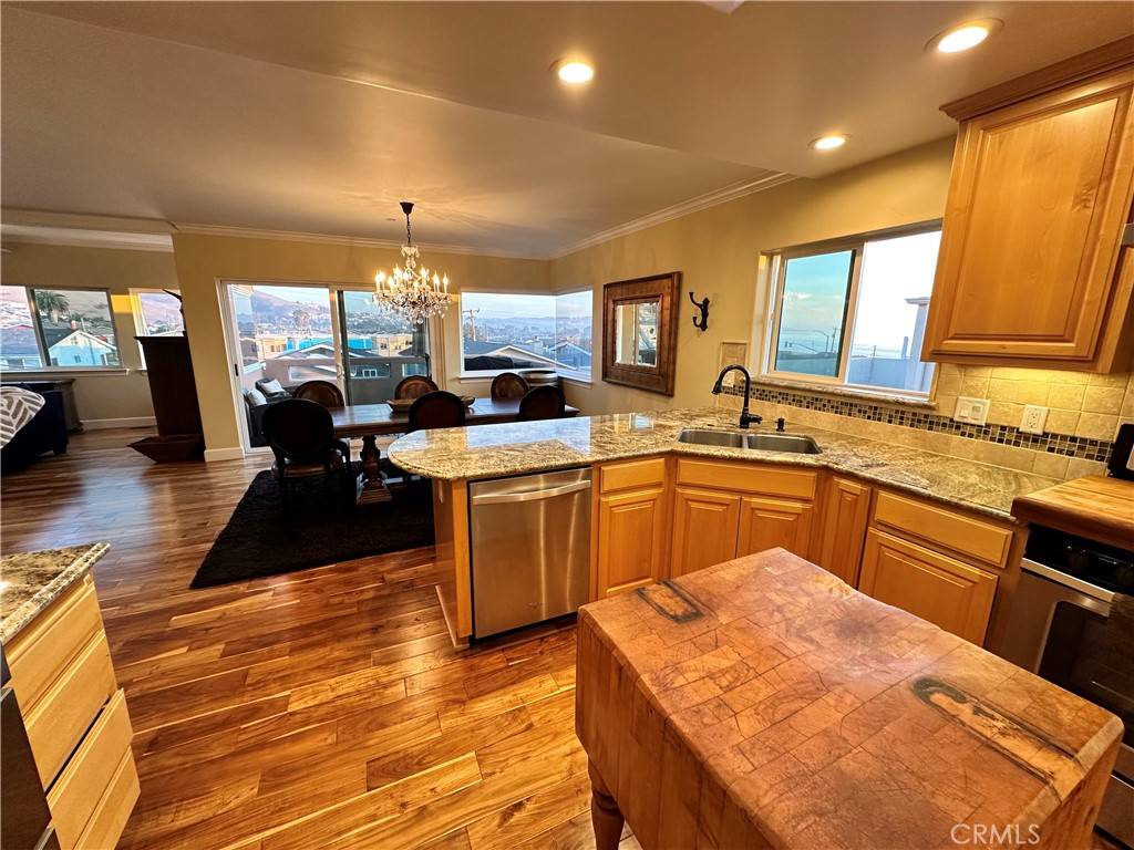 Morro Bay, CA 93442,325 Zanzibar ST