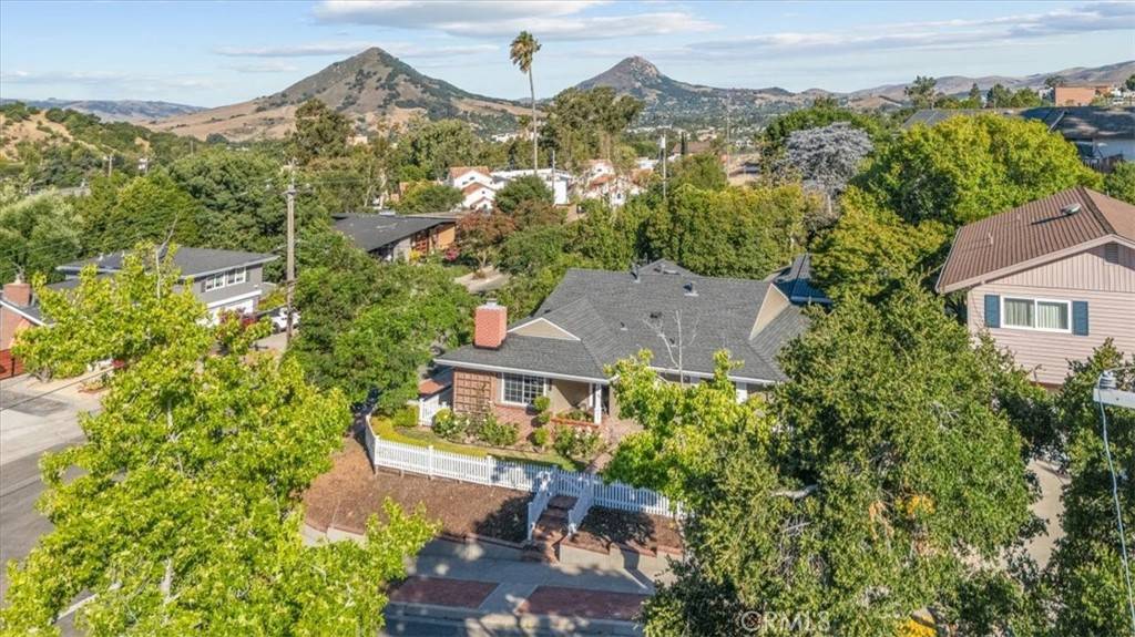 San Luis Obispo, CA 93401,1702 Viewmont ST