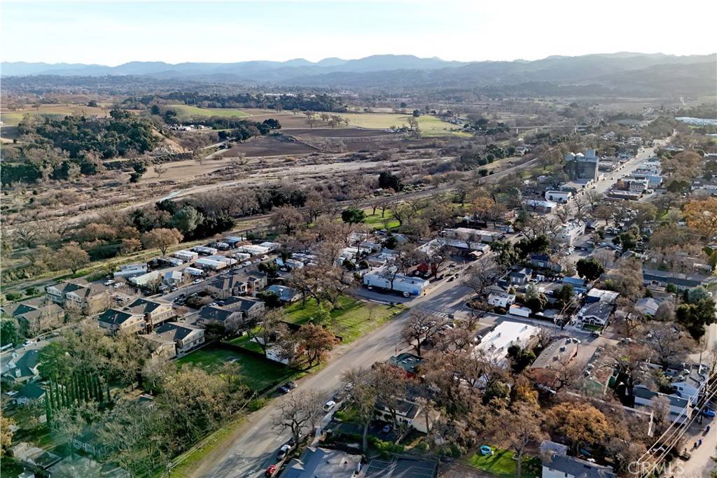 Templeton, CA 93465,42 Old County RD