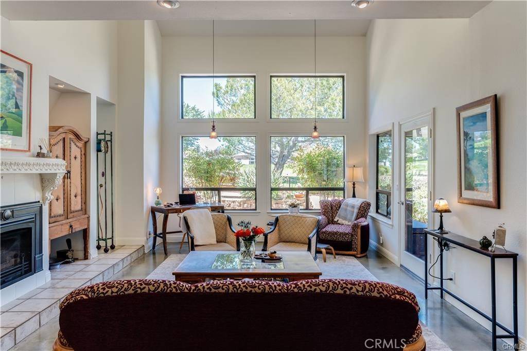 San Luis Obispo, CA 93405,5636 Tamarisk WAY