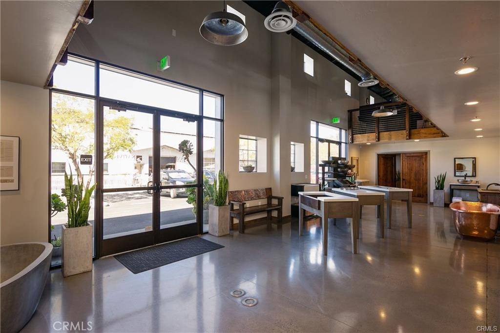 San Luis Obispo, CA 93401,2972 S Higuera ST