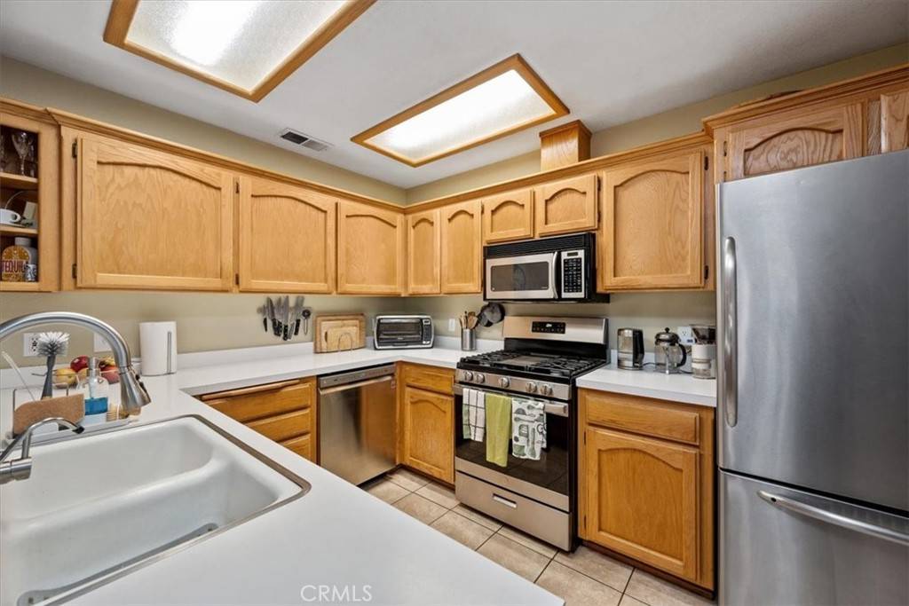6875 Atascadero Avenue Atascadero, CA 93422