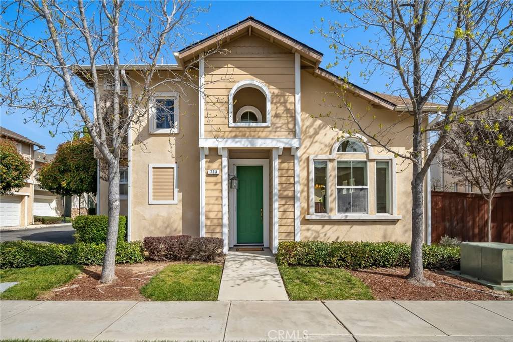 Paso Robles, CA 93446,733 Cottage LN
