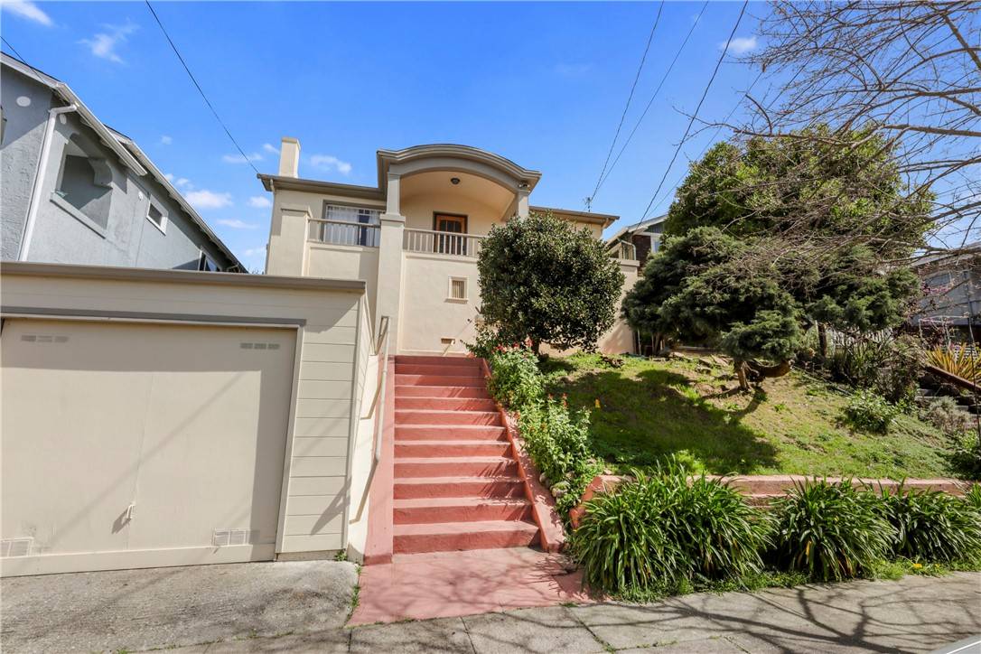 Oakland, CA 94602,4024 Elston