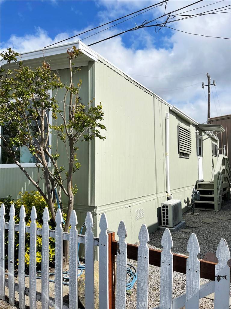 Atascadero, CA 93422,8850 El Camino Real #9