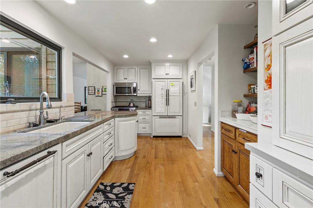San Luis Obispo, CA 93405,672 Serrano DR #9