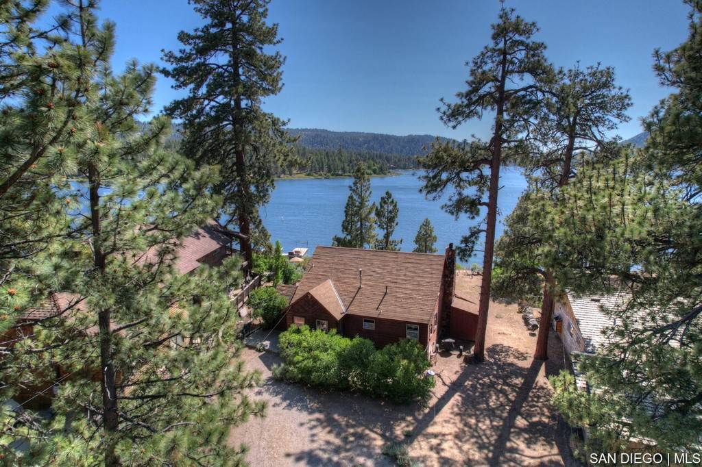 Big Bear, CA 92315,39429 Point RD