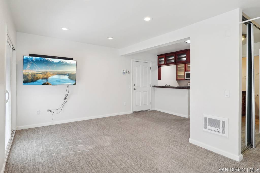San Diego, CA 92120,7787 Margerum AVE #235