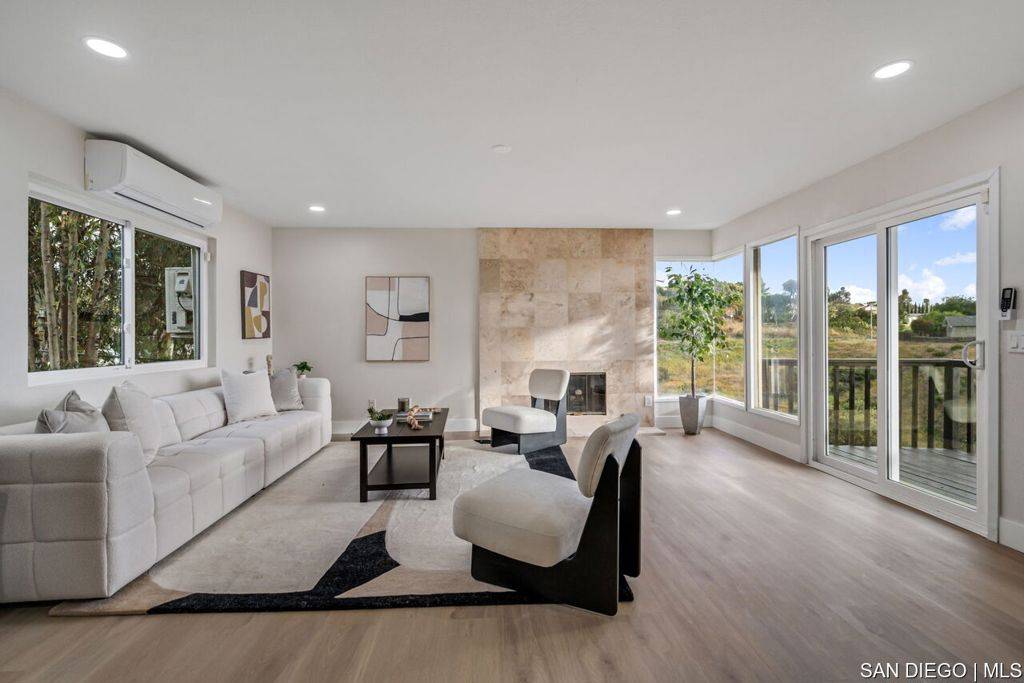 Lemon Grove, CA 91945,2351 Star Pine Dr