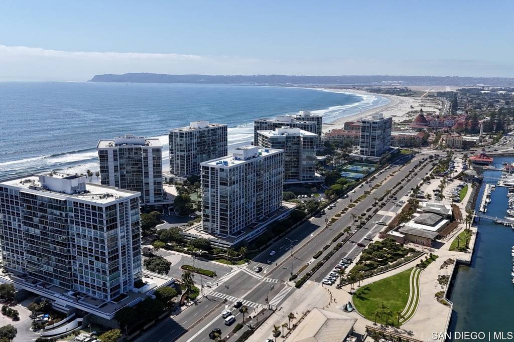 Coronado, CA 92118,1810 Avenida del Mundo #1407