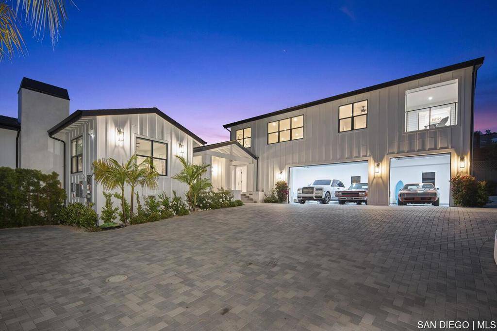 Carlsbad, CA 92008,1170 Chinquapin AVE