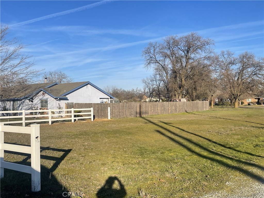 Los Molinos, CA 96055,8220 Marek RD