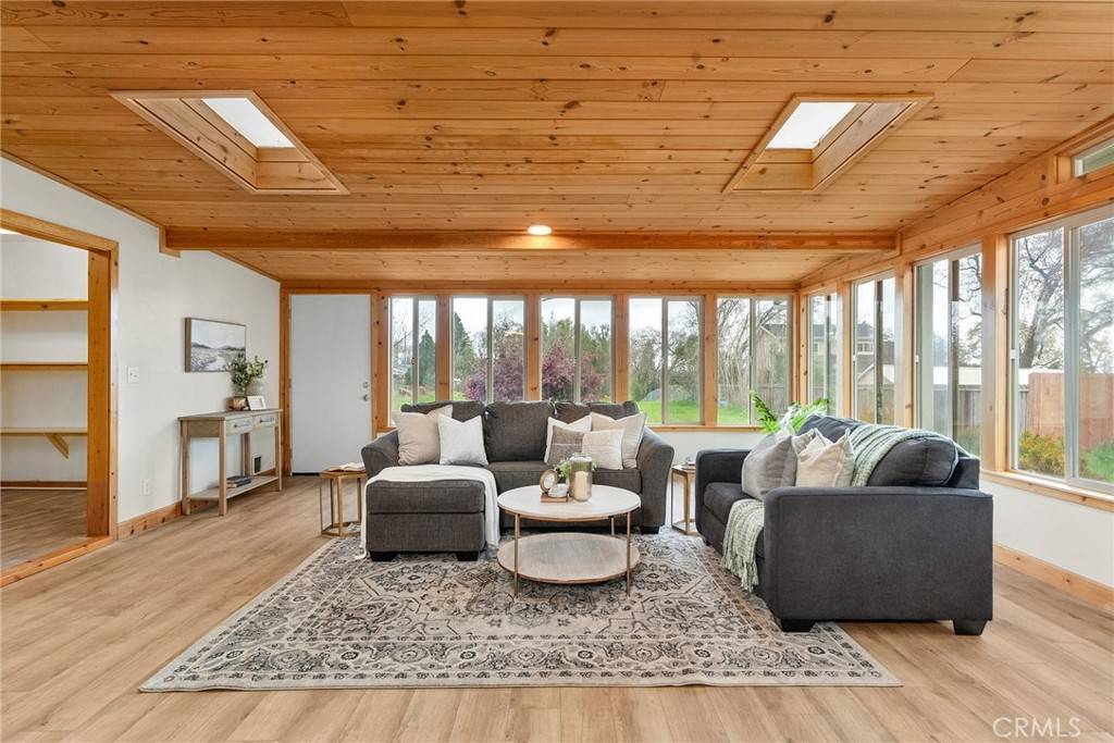 Paradise, CA 95969,5182 Foster RD