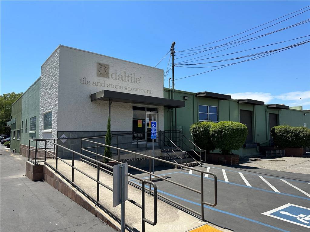 Chico, CA 95928,206 Meyers ST