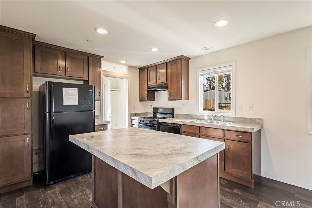 Paradise, CA 95969,926 Maida LN