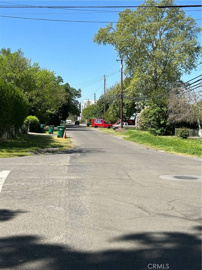 Chico, CA 95926,1946 Palm AVE