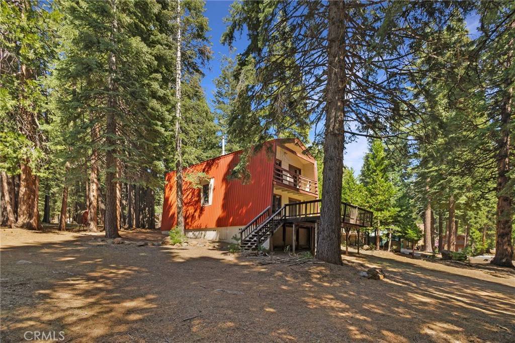 Almanor, CA 96137,833 E Mountain Ridge RD