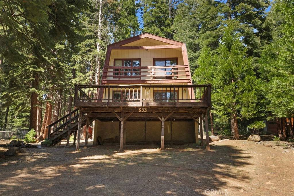 Almanor, CA 96137,833 E Mountain Ridge RD