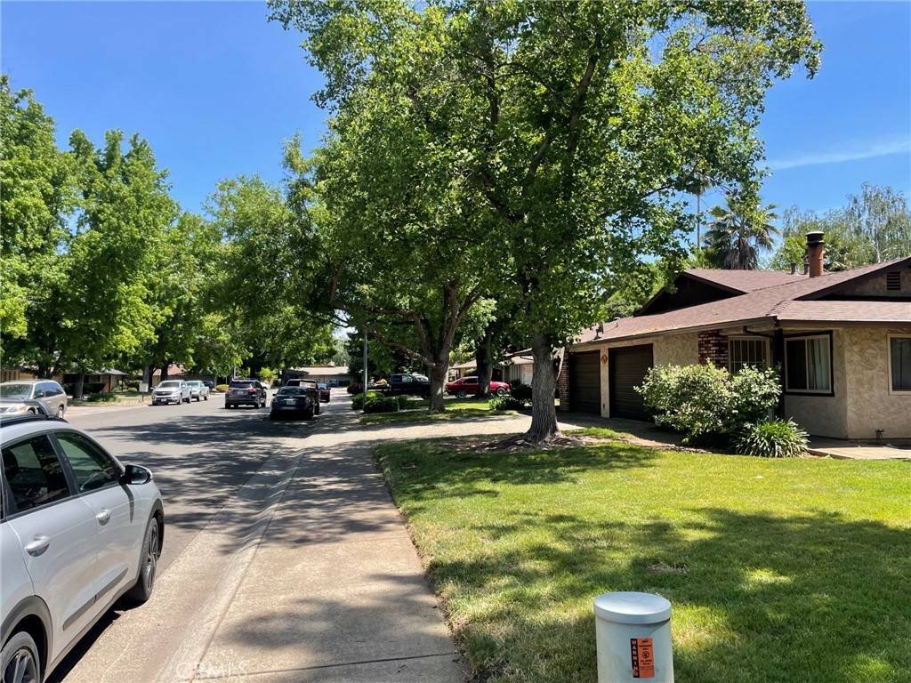 Chico, CA 95973,809 Alynn WAY