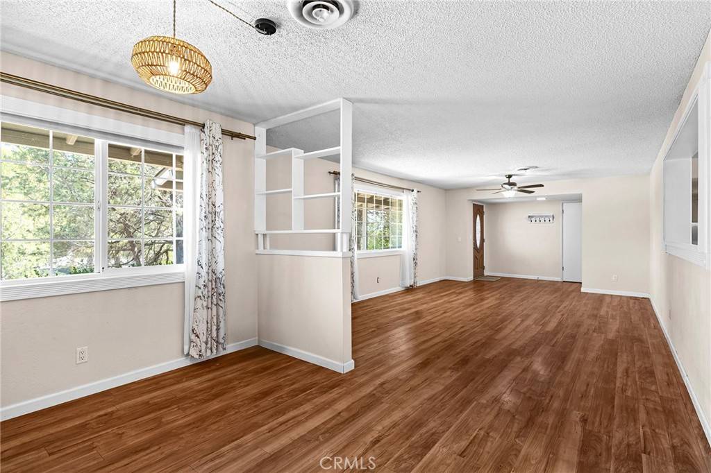 Oroville, CA 95966,170 Mountain View DR