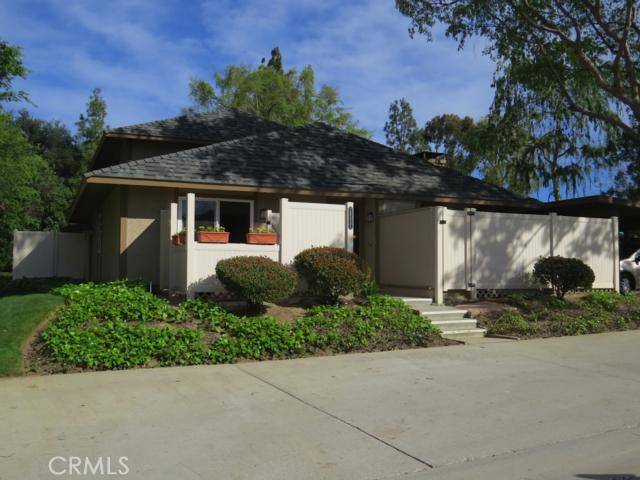 Agoura Hills, CA 91301,28532 Conejo View DR