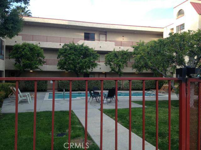 Canoga Park, CA 91303,6820 Remmet AVE #305