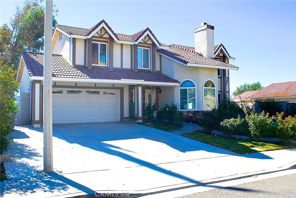 Canyon Country, CA 91387,15214 Lotusgarden DR