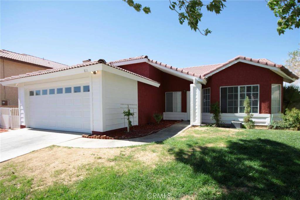 Lancaster, CA 93535,811 E Avenue J9