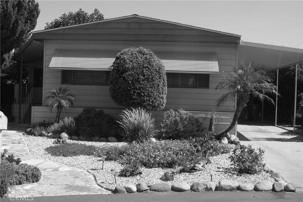 Sylmar, CA 91342,16079 YARNELL ST #C9