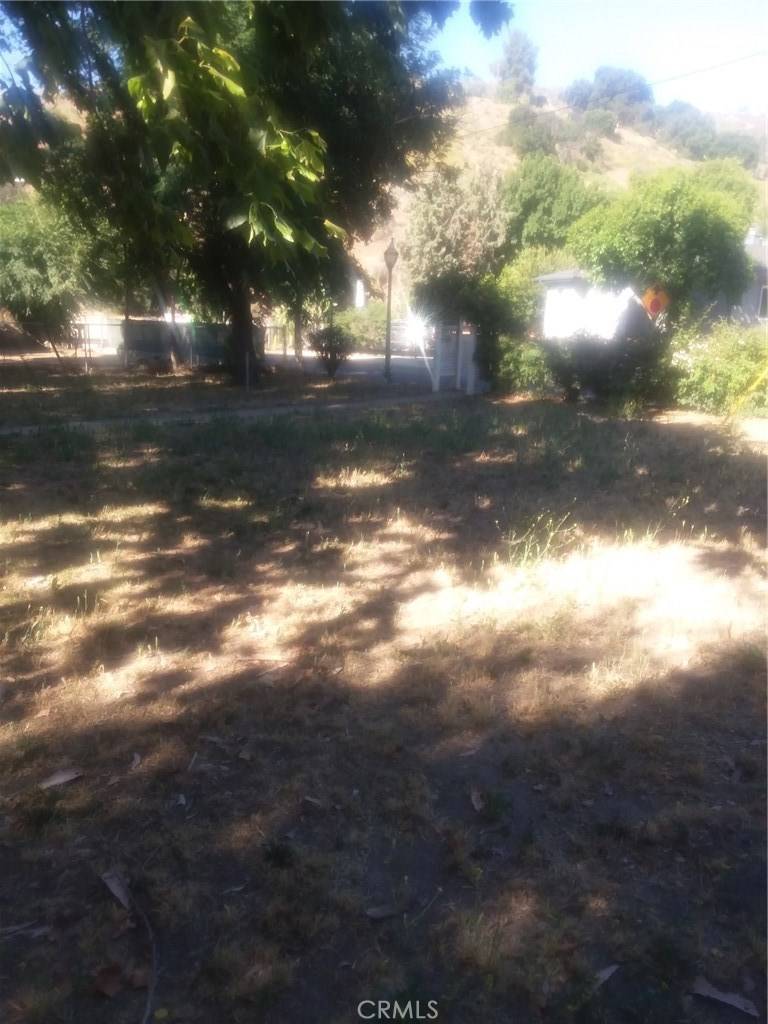 Val Verde, CA 91384,29850 Central AVE