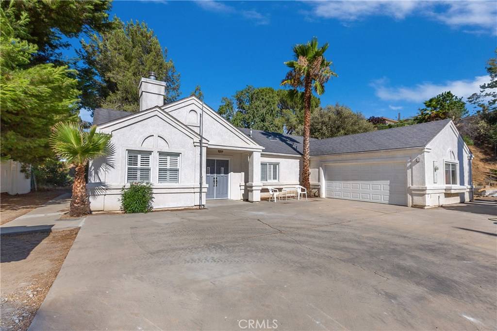 Newhall, CA 91321,26252 Friendly Valley