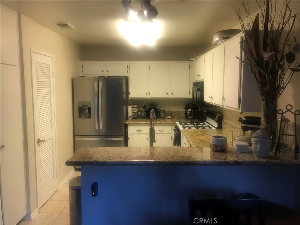 Simi Valley, CA 93063,2324 Archwood LN #91