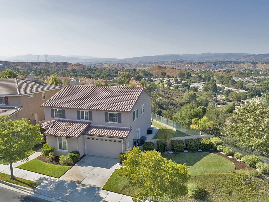 Newhall, CA 91321,19529 Ellis Henry CT