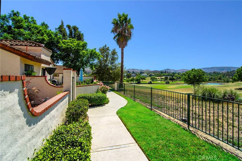 Simi Valley, CA 93065,342 Country Club DR #B