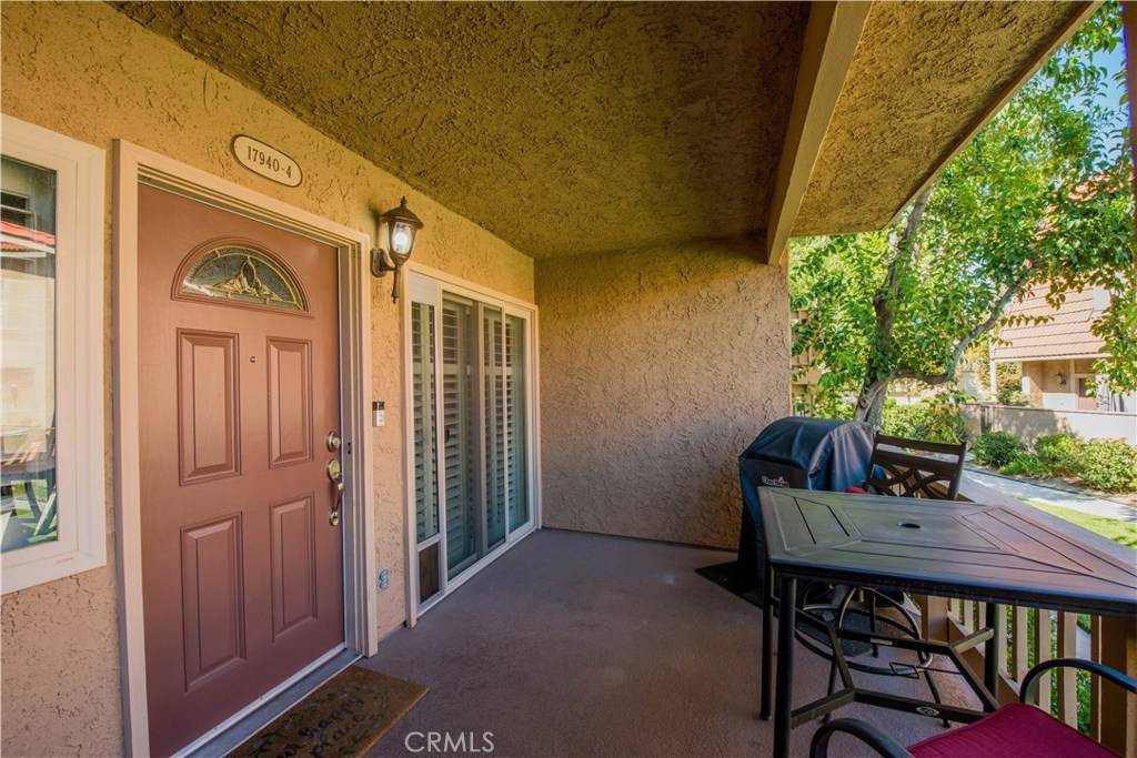 Canyon Country, CA 91387,17940 River CIR #4