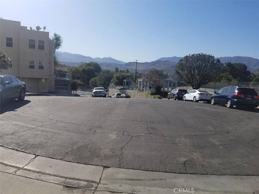 Canyon Country, CA 91351,18209 Sierra #83