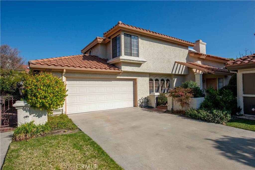 Simi Valley, CA 93063,2720 Simi Hills LN