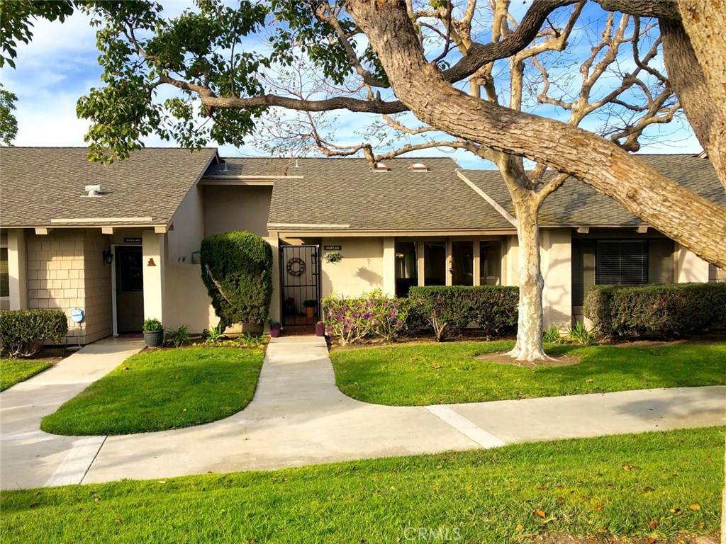 Huntington Beach, CA 92646,8566 Larkhall CIR #805B