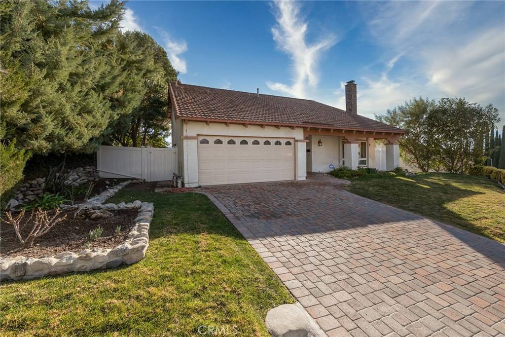 Canyon Country, CA 91387,15250 Lotusgarden DR