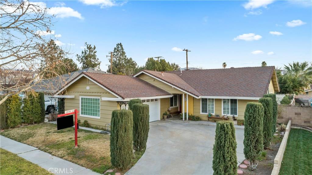 Canyon Country, CA 91351,19508 Babington ST