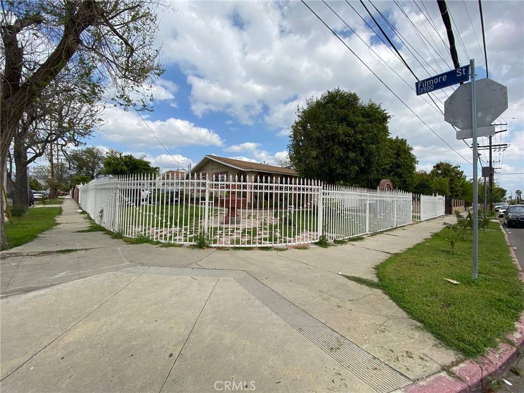 Pacoima, CA 91331,10792 Telfair AVE