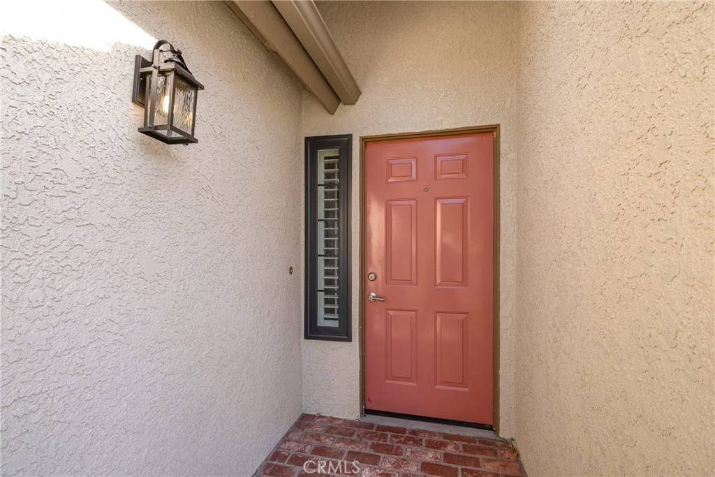 Newhall, CA 91321,26359 Rainbow Glen DR #251