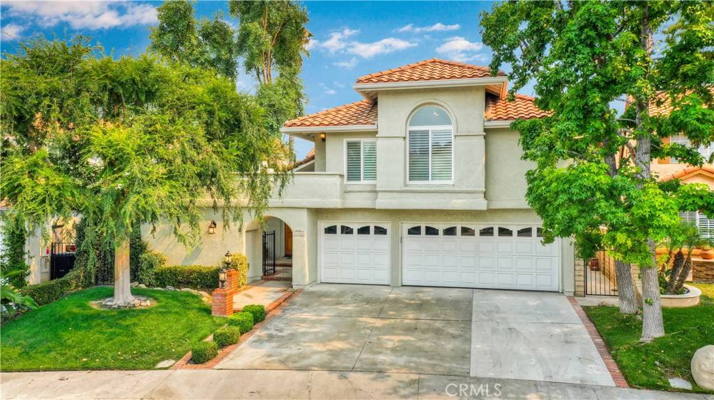 Newhall, CA 91321,24516 Skyridge DR