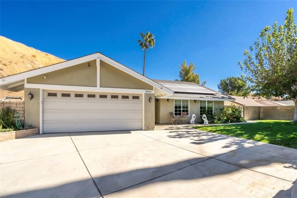 Canyon Country, CA 91387,30042 Abelia RD