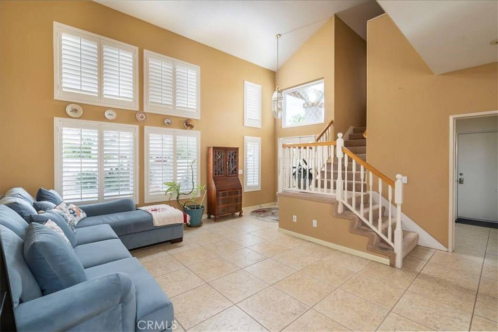 Saugus, CA 91350,28311 Nicholas CIR